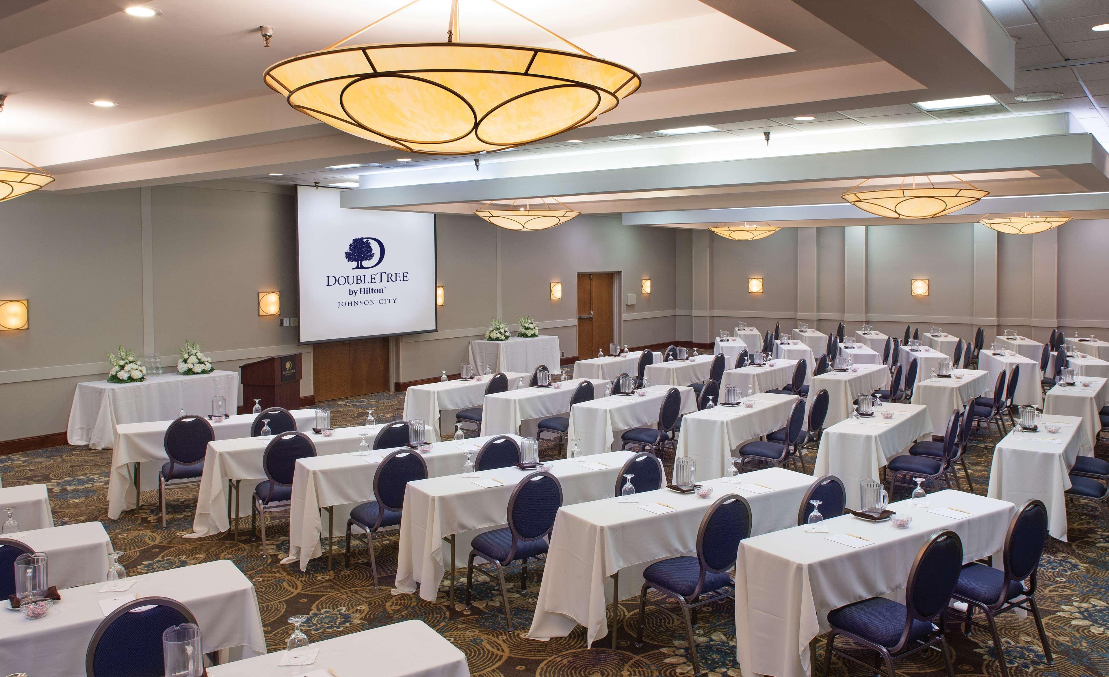 Doubletree By Hilton Johnson City Bagian luar foto