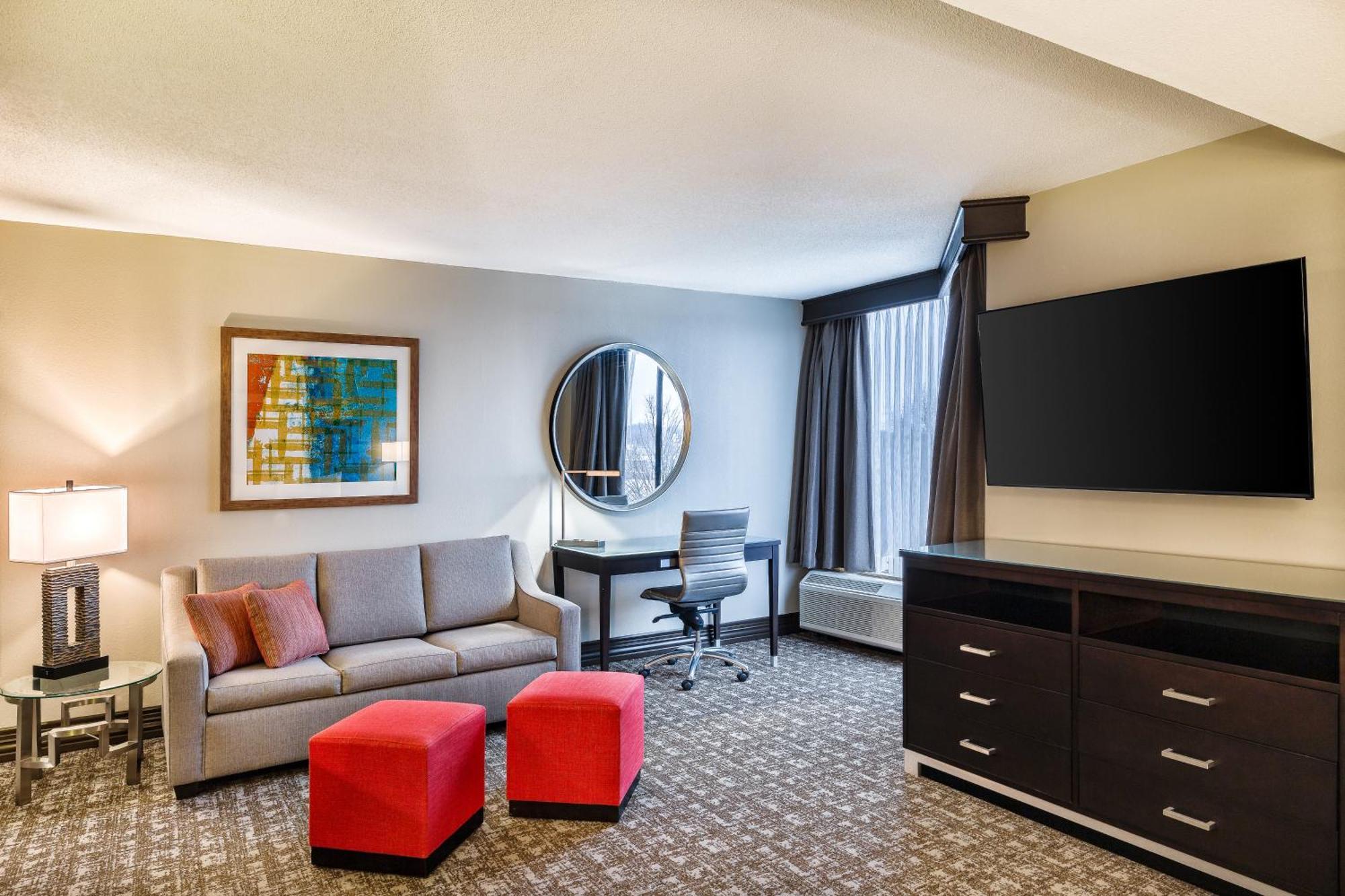 Doubletree By Hilton Johnson City Bagian luar foto