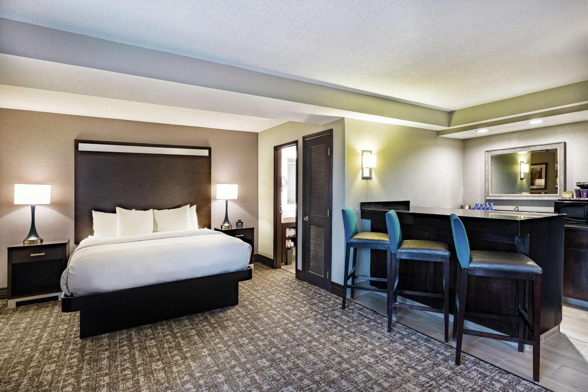 Doubletree By Hilton Johnson City Bagian luar foto