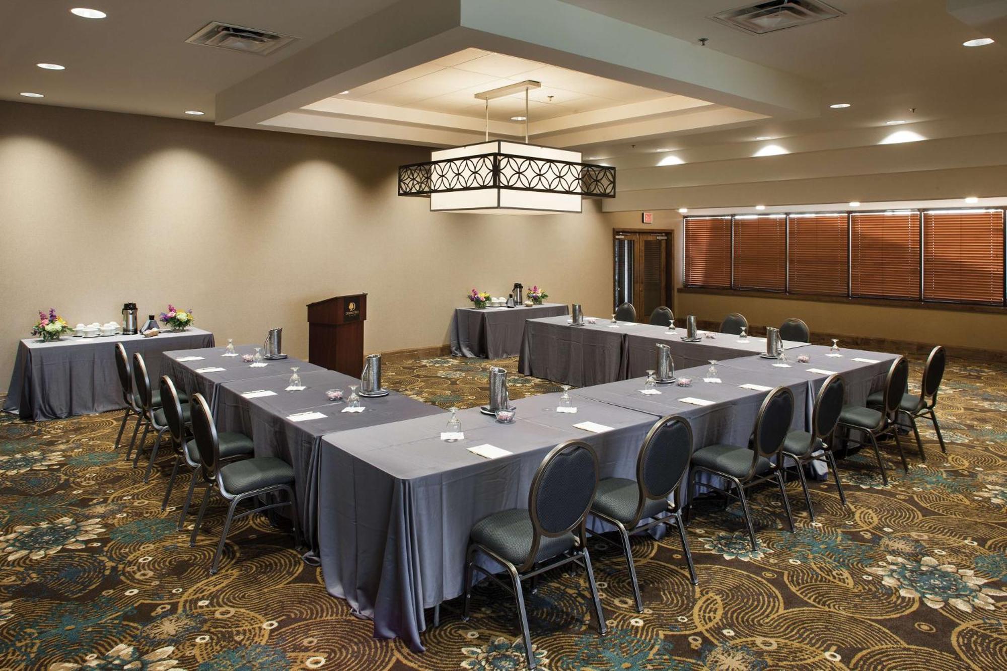 Doubletree By Hilton Johnson City Bagian luar foto