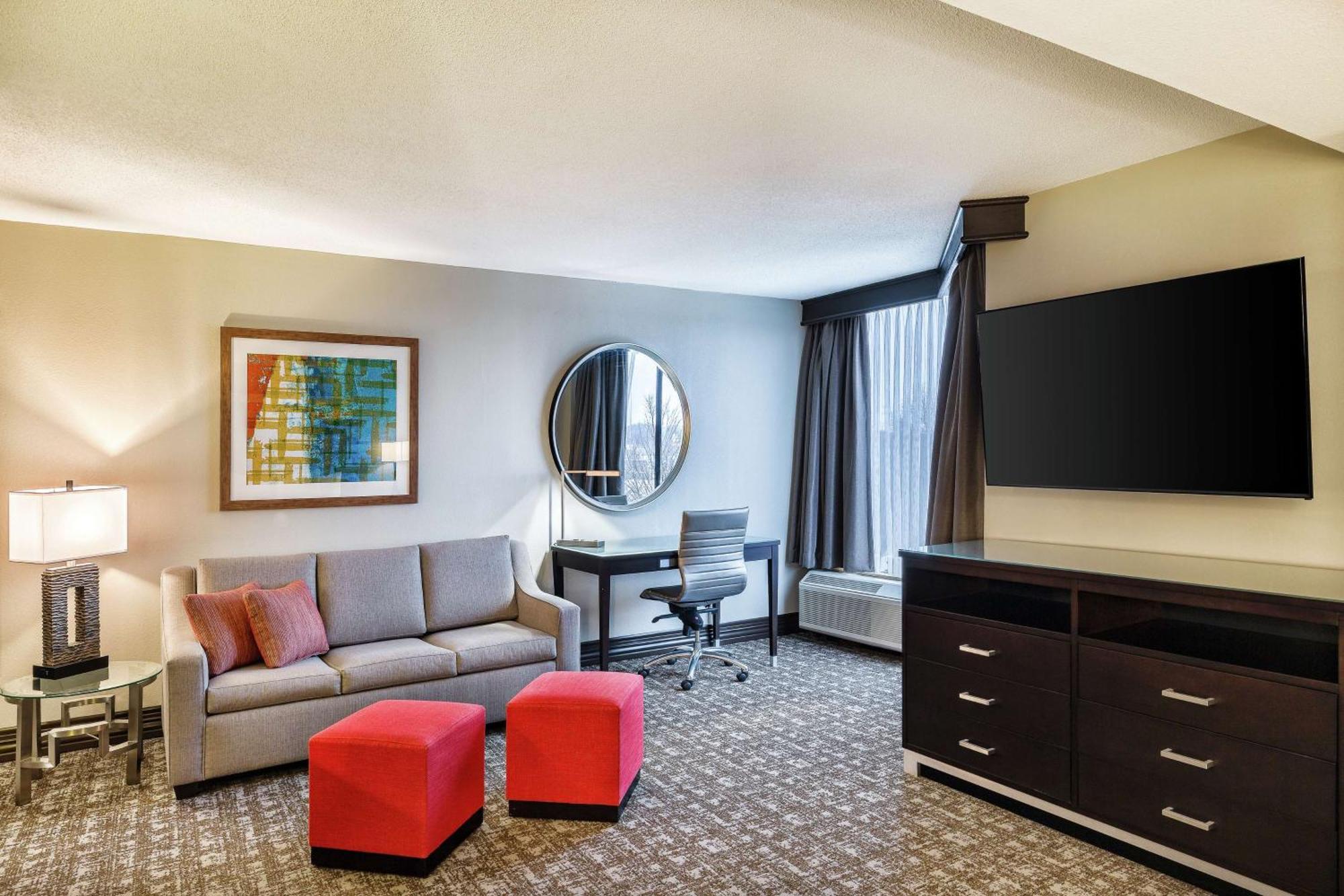 Doubletree By Hilton Johnson City Bagian luar foto