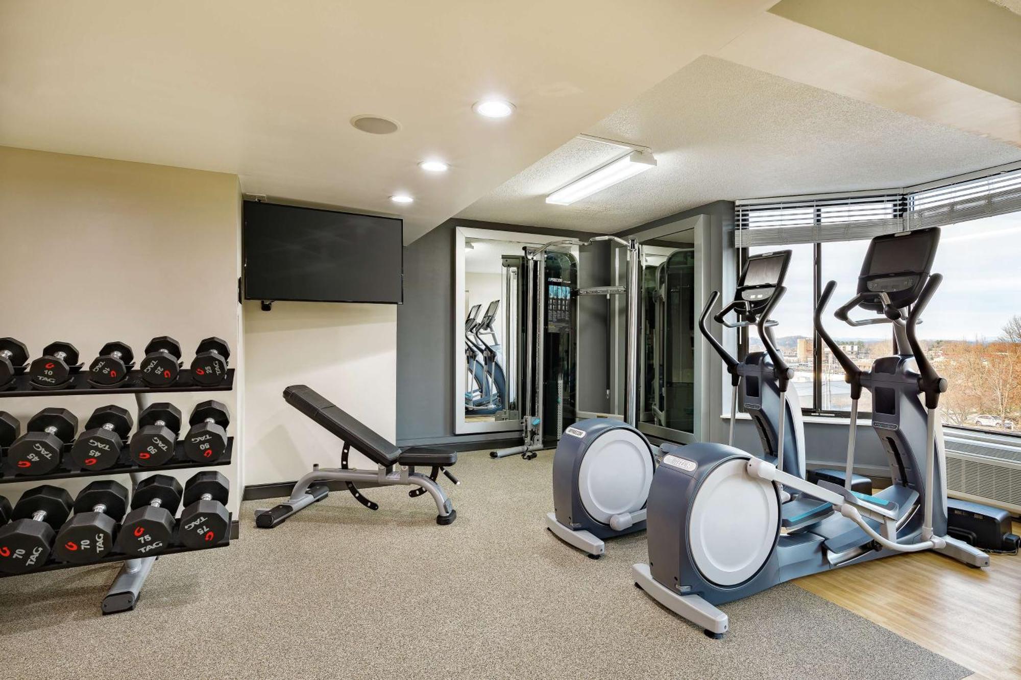 Doubletree By Hilton Johnson City Bagian luar foto