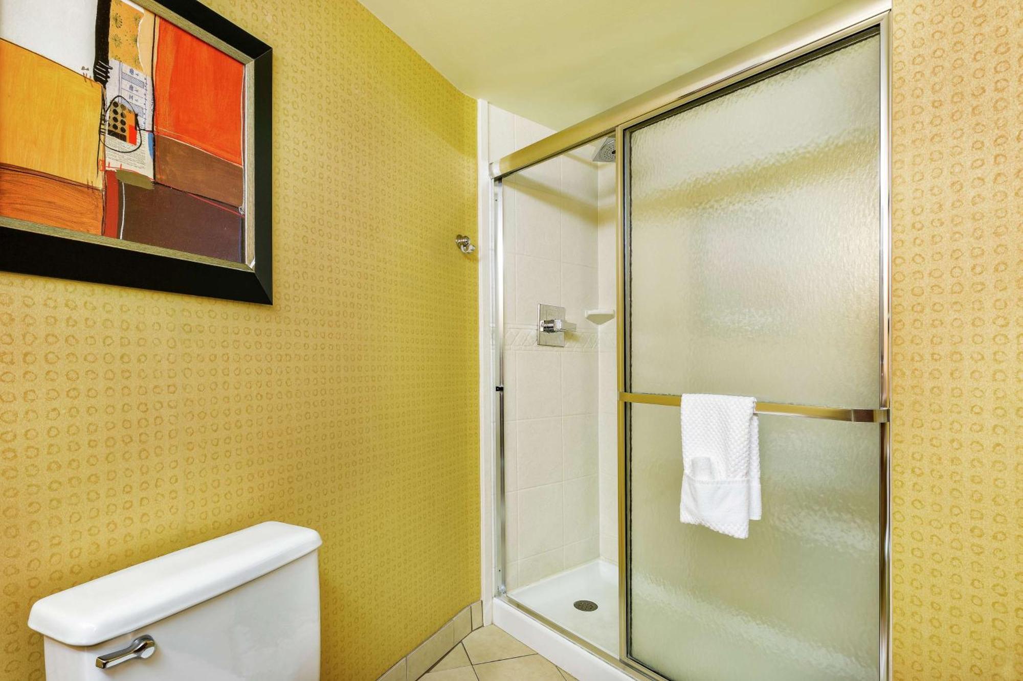 Doubletree By Hilton Johnson City Bagian luar foto